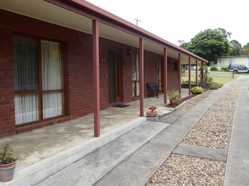 6 Reeves Street, Kalimna VIC 3909