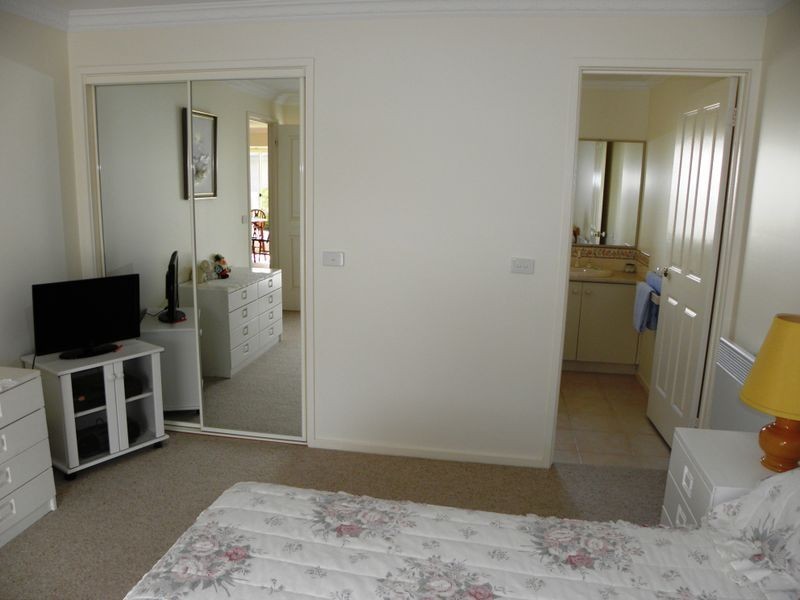 3/16-20 Roadknight Street, Lakes Entrance VIC 3909