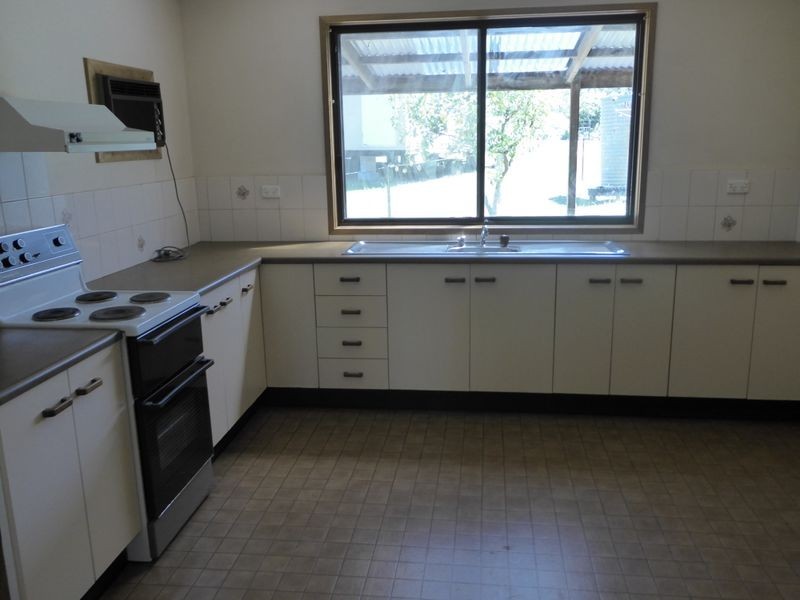 9 Kingston Street, Nowa Nowa VIC 3887