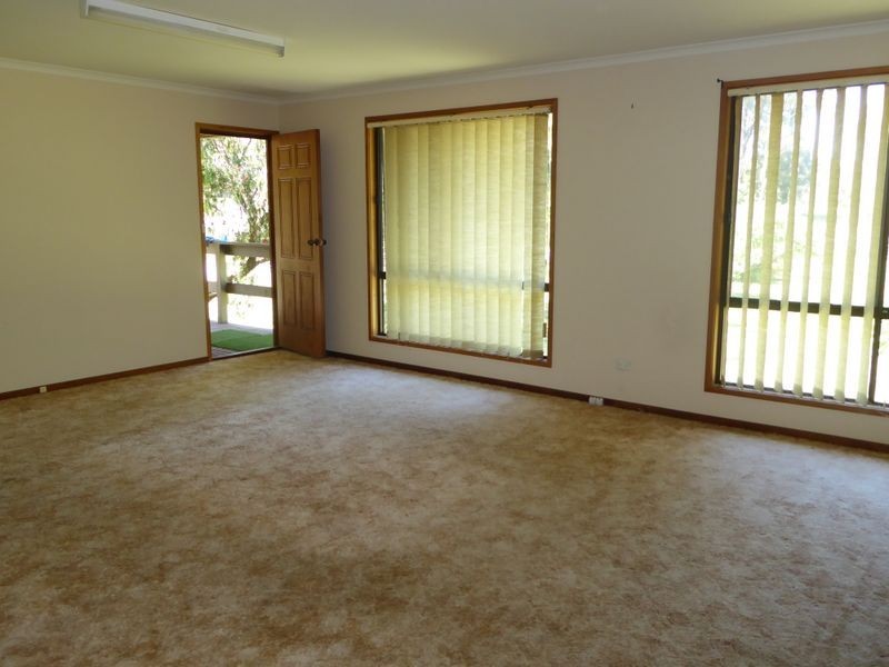 9 Kingston Street, Nowa Nowa VIC 3887