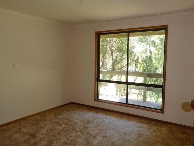 9 Kingston Street, Nowa Nowa VIC 3887