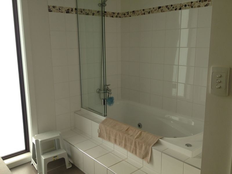 51 Oceanview Parade, Lakes Entrance VIC 3909