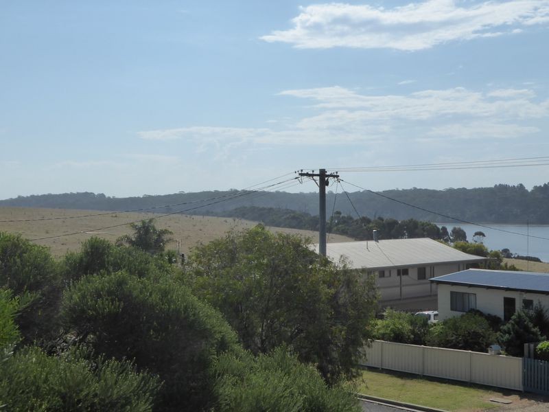 34 Outlook Drive, Lake Tyers Beach VIC 3909