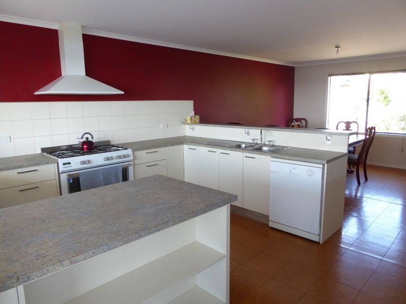 34 Outlook Drive, Lake Tyers Beach VIC 3909