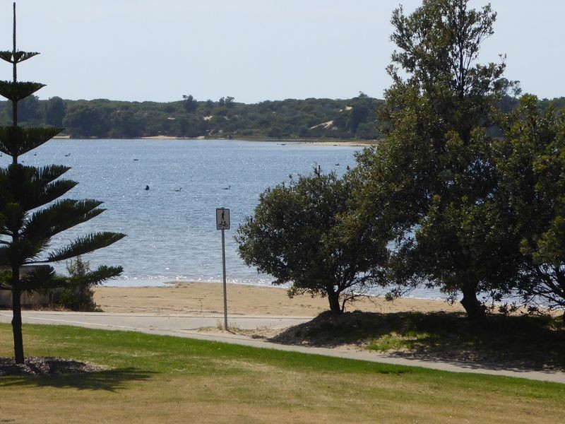 1/617 Esplanade, Lakes Entrance VIC 3909
