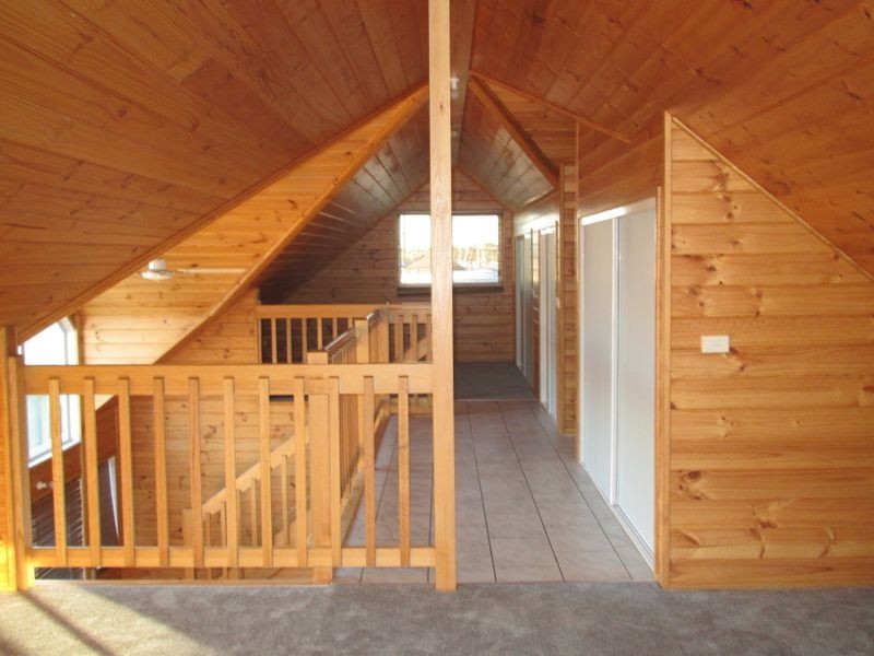 118 Marine Parade, Lakes Entrance VIC 3909