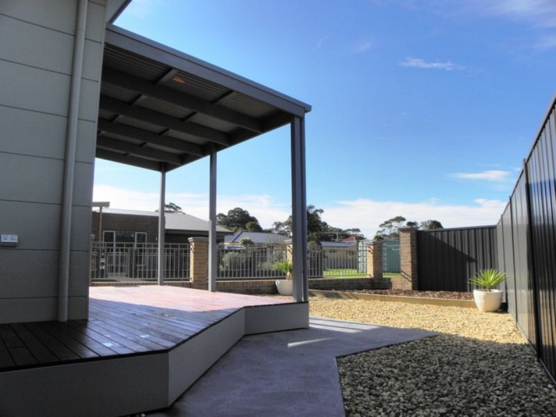 9 Penang Boardwalk, Lakes Entrance VIC 3909