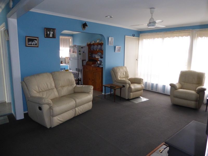 28 Bogong Street, Lakes Entrance VIC 3909