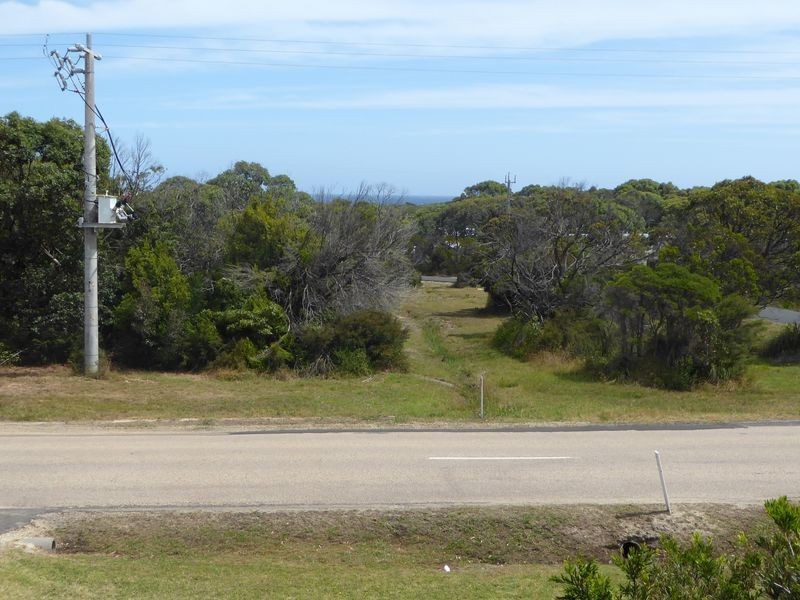 437 Lake Tyers Beach Road, Lake Tyers Beach VIC 3909