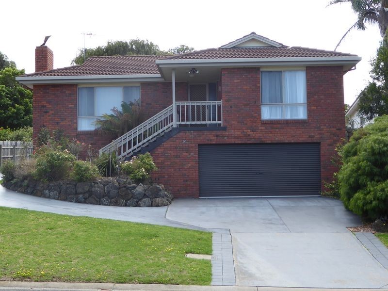 30 Nautilus Way, Lakes Entrance VIC 3909
