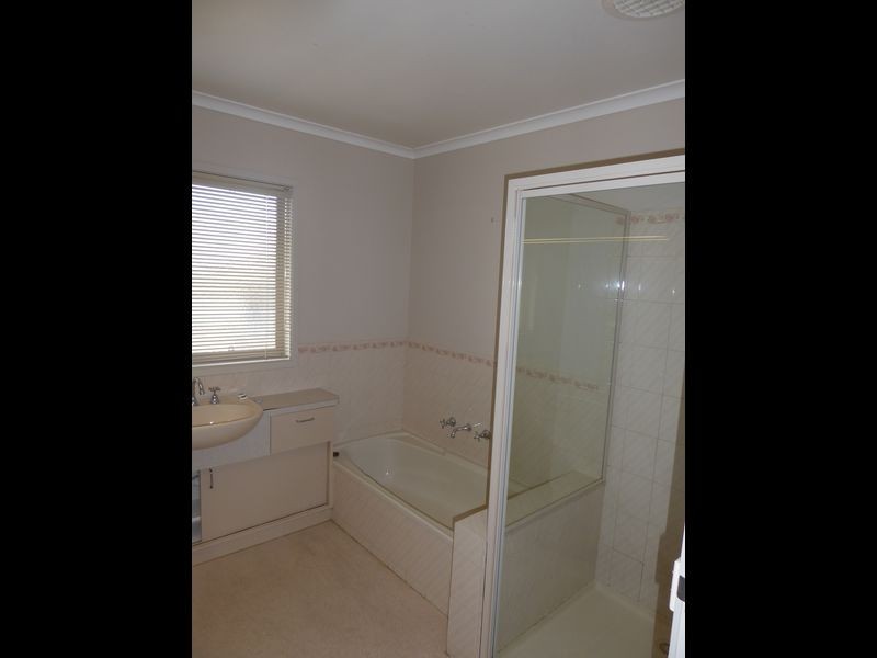 30 Nautilus Way, Lakes Entrance VIC 3909