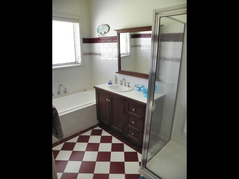 139 Ostlers Road, Lakes Entrance VIC 3909