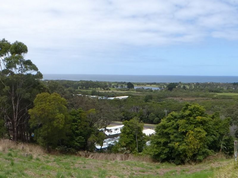 31 Lyrebird Court, Lakes Entrance VIC 3909