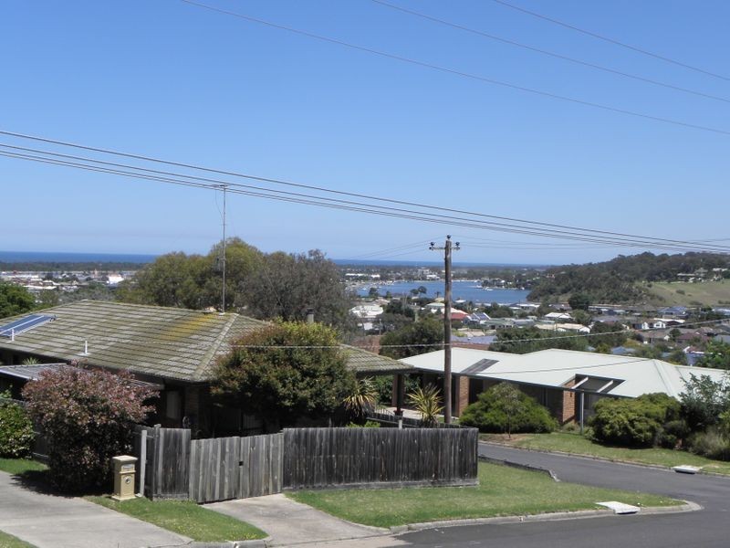 4 Lakeview Drive, Lakes Entrance VIC 3909