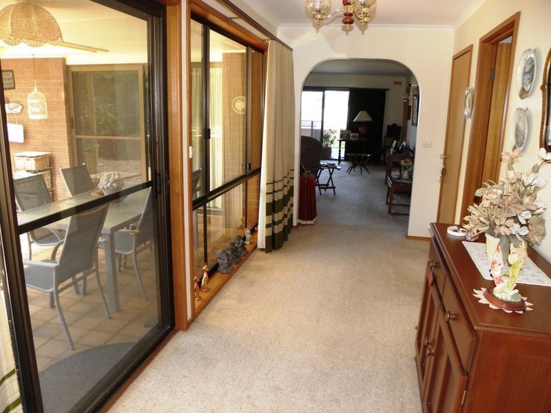 4 Lakeview Drive, Lakes Entrance VIC 3909