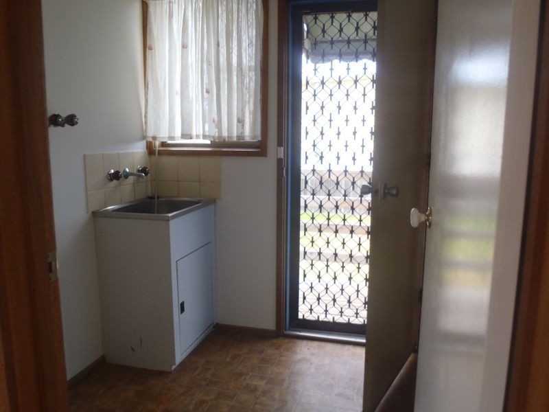 31 Lakeside Drive, Lake Tyers Beach VIC 3909