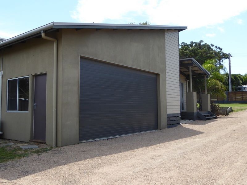 24 Laughtons Road, Kalimna VIC 3909