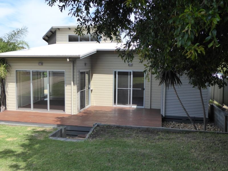 24 Laughtons Road, Kalimna VIC 3909