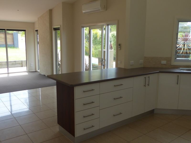 24 Laughtons Road, Kalimna VIC 3909