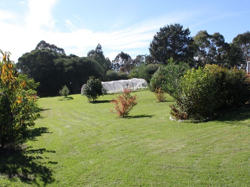 97 Albatross Road, Kalimna VIC 3909