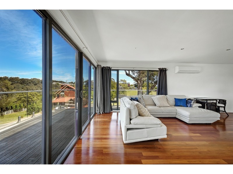 64 Hazel Road, Lakes Entrance VIC 3909