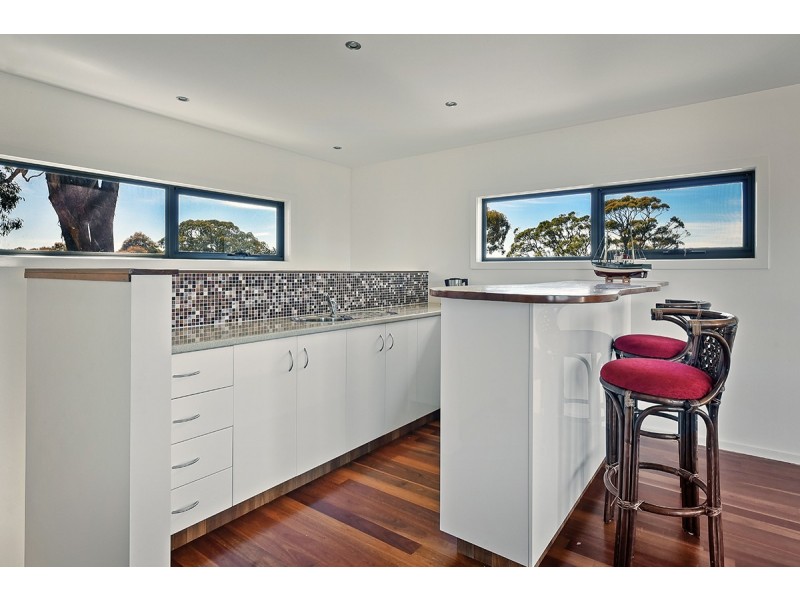 64 Hazel Road, Lakes Entrance VIC 3909