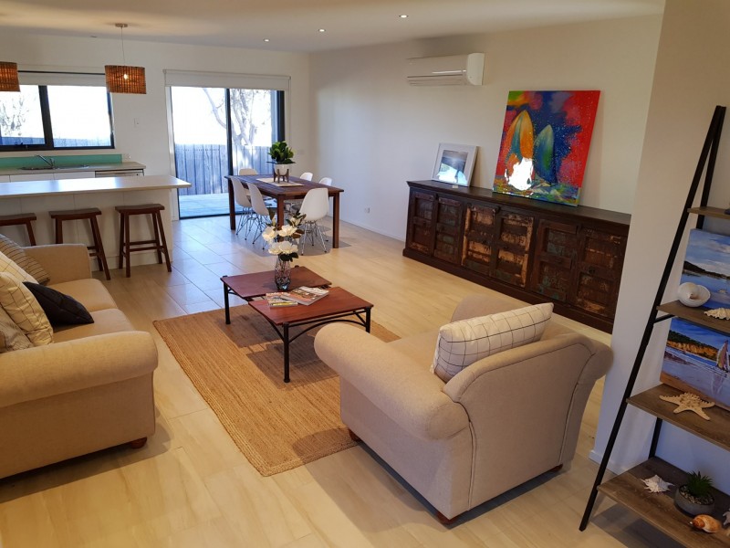 64 Hazel Road, Lakes Entrance VIC 3909