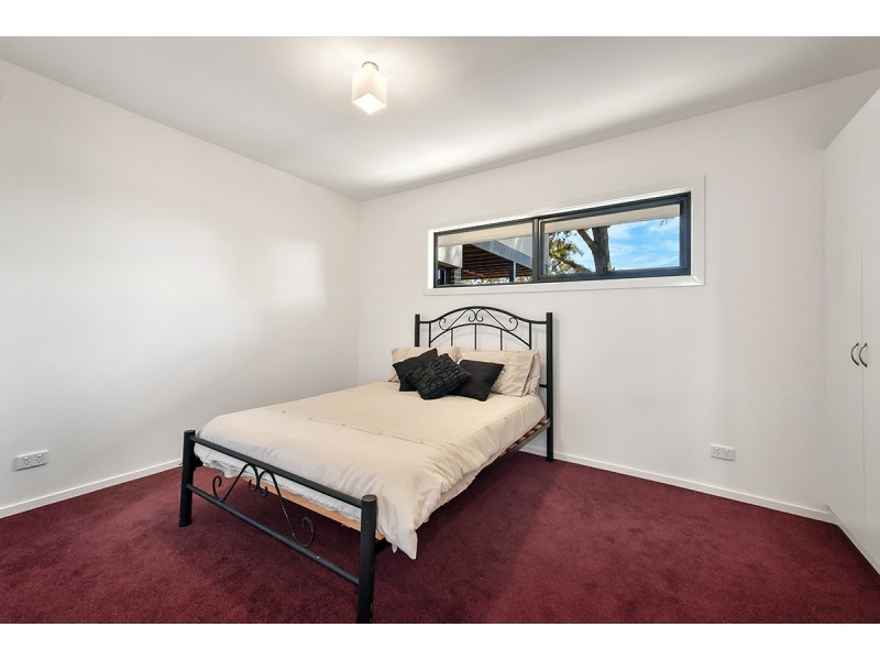 64 Hazel Road, Lakes Entrance VIC 3909