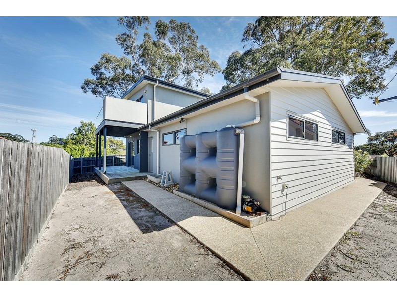 64 Hazel Road, Lakes Entrance VIC 3909