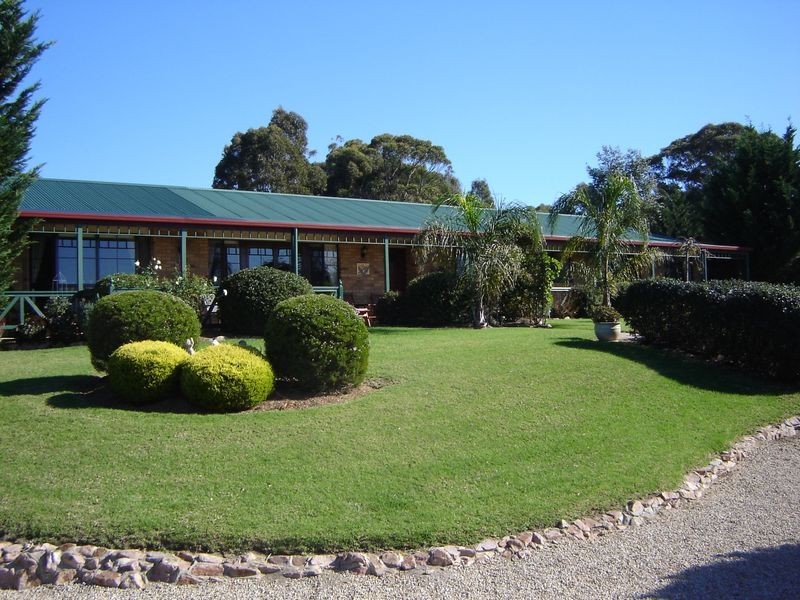 57 Lindamay Court, Lakes Entrance VIC 3909