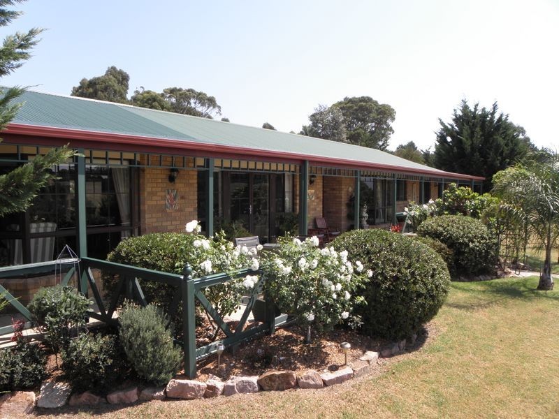 57 Lindamay Court, Lakes Entrance VIC 3909