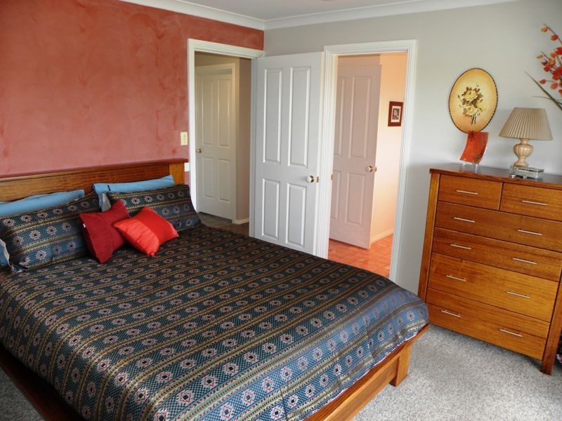 57 Lindamay Court, Lakes Entrance VIC 3909