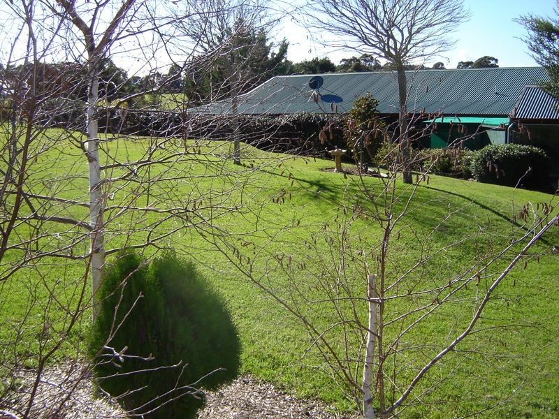 57 Lindamay Court, Lakes Entrance VIC 3909