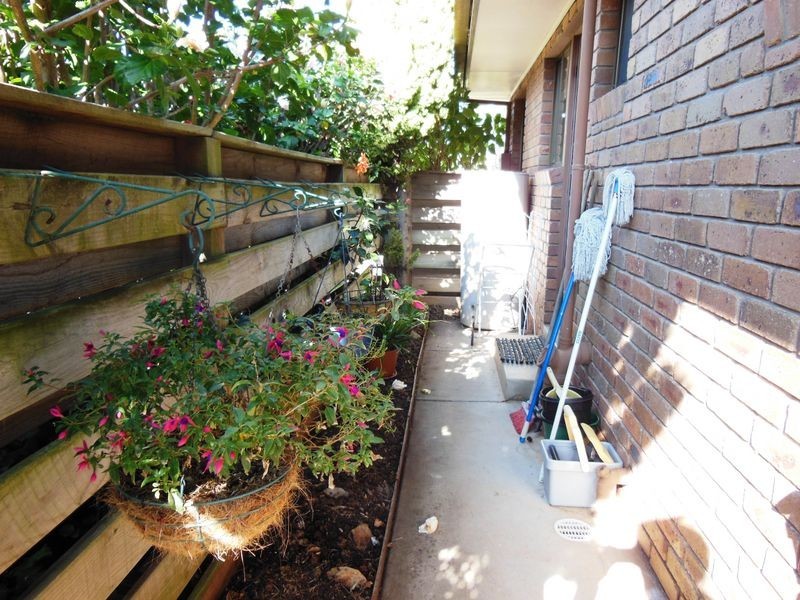 1/87 Roadknight Street, Lakes Entrance VIC 3909