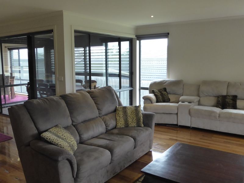80 Country Club Drive, Lakes Entrance VIC 3909