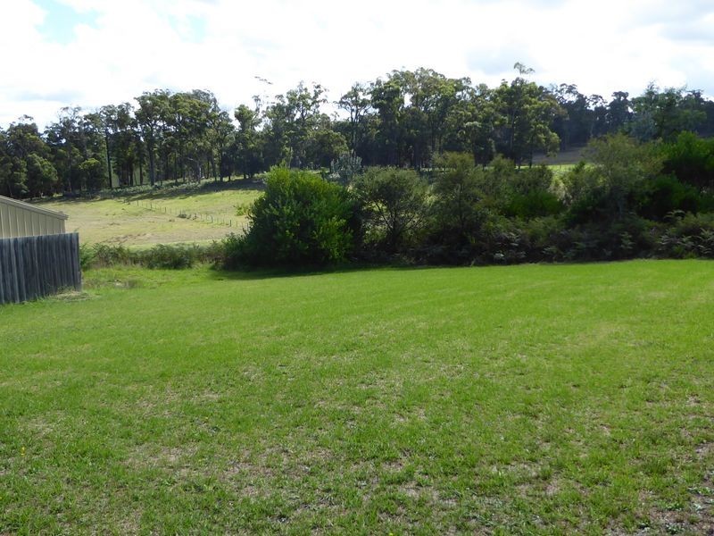 80 Country Club Drive, Lakes Entrance VIC 3909