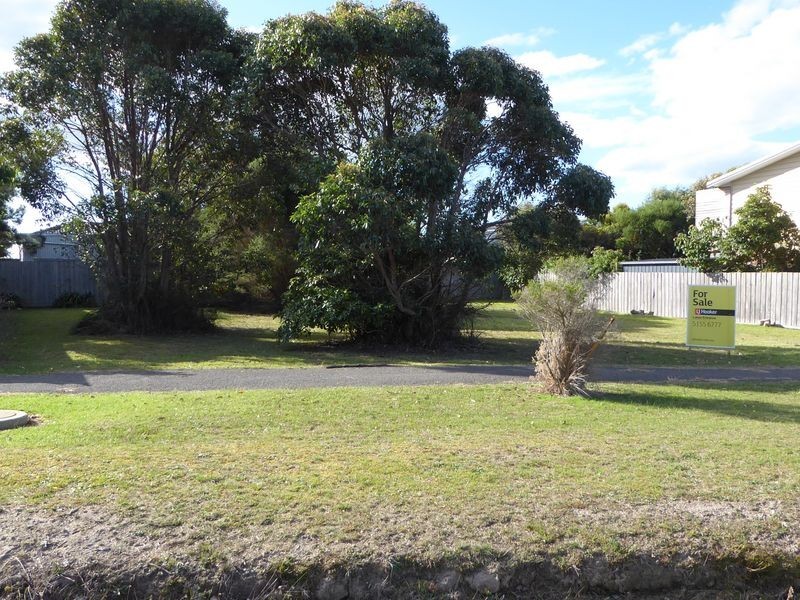 443 Lake Tyers Beach Road, Lake Tyers Beach VIC 3909