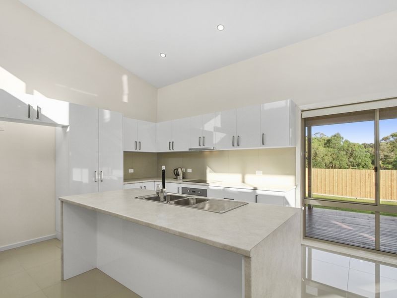 3 McCullough Street, Lakes Entrance VIC 3909