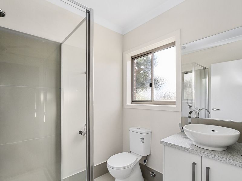 3 McCullough Street, Lakes Entrance VIC 3909