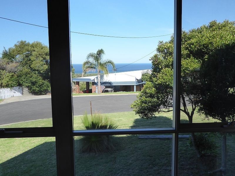 14 New Street, Lakes Entrance VIC 3909