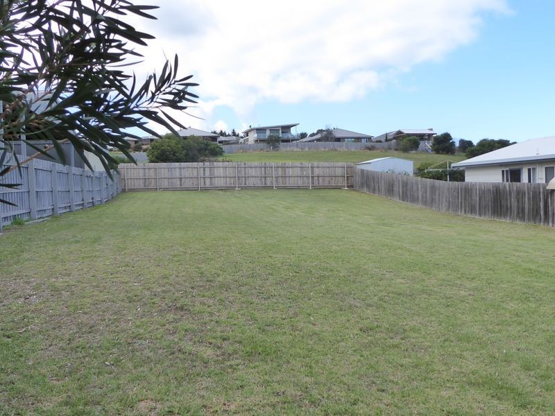 3 Alexandra Avenue, Kalimna VIC 3909