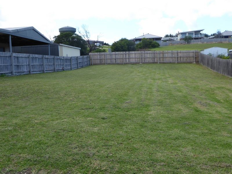 3 Alexandra Avenue, Kalimna VIC 3909