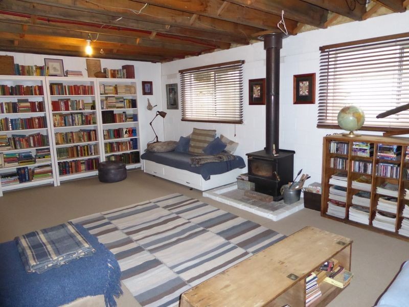 109 Hazel Road, Kalimna VIC 3909