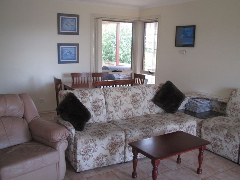 5 Bills Street, Lakes Entrance VIC 3909