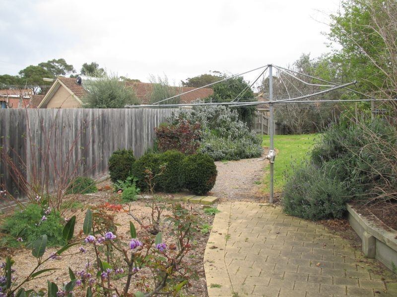 5 Bills Street, Lakes Entrance VIC 3909