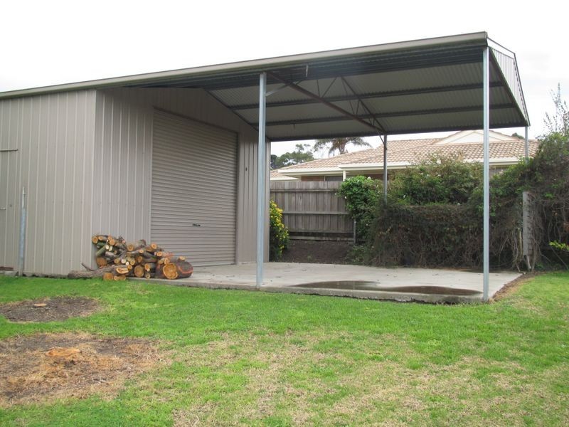 5 Bills Street, Lakes Entrance VIC 3909