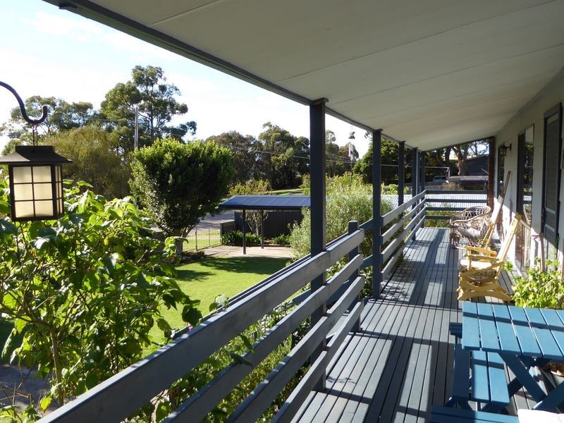 20 Reeves Street, Kalimna VIC 3909