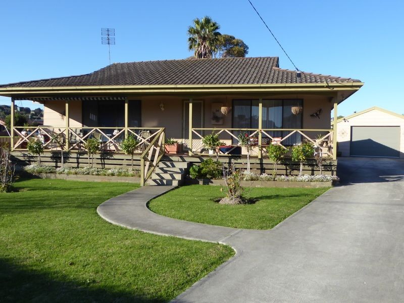 34 Jemmeson Street, Lakes Entrance VIC 3909