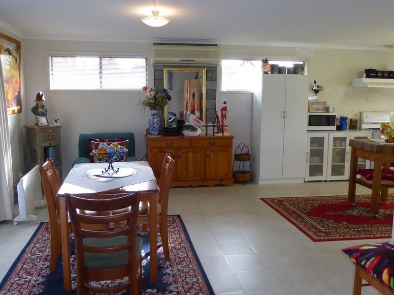 34 Jemmeson Street, Lakes Entrance VIC 3909