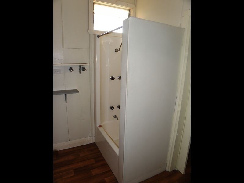 36 Carpenter Street, Lakes Entrance VIC 3909